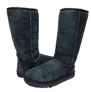 UGG Classic Tall Genuine Sheepskin Boots Sz 7 Black Suede 5815